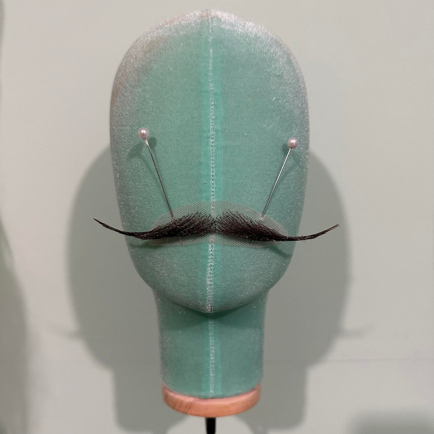MOUSTACHE